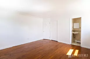 19 Jonquil Cir, Fords, NJ 08863 - Photo 19