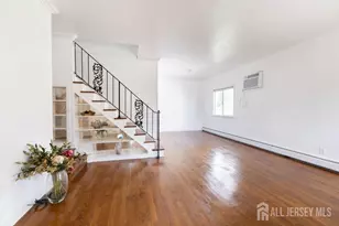 19 Jonquil Cir, Fords, NJ 08863 - Photo 5