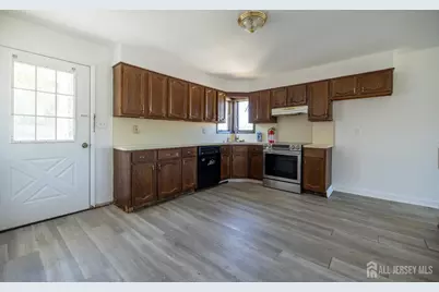 15 Clinton Avenue, Woodbridge Township, NJ 08832 - Photo 13