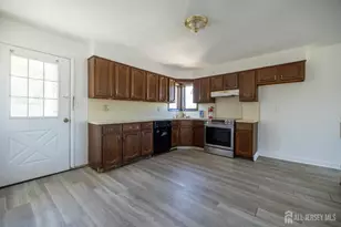 15 Clinton Ave, Woodbridge Township, NJ 08832 - Photo 13