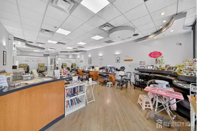 1147 Inman Avenue, Edison, NJ 08820 - Photo 9