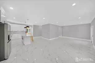 22 Mary Ellen Dr, Edison, NJ 08820 - Photo 35