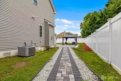 586 Dial Avenue, Piscataway Township, NJ 08854 - Photo 35