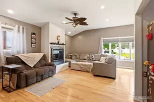 45 W Woodshore, Old Bridge Township, NJ 07735 - Photo 3