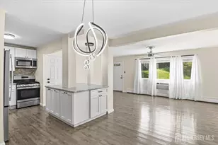 903 Cricket Ln, Woodbridge Township, NJ 07095 - Photo 7