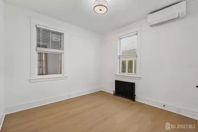 309 S 2nd Avenue S, Highland Park, NJ 08904 - Photo 35