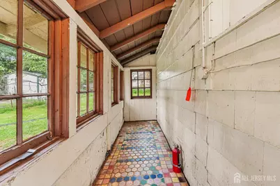 309 S 2nd Avenue S, Highland Park, NJ 08904 - Photo 39