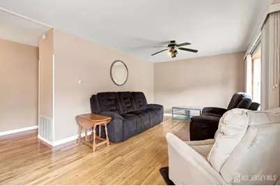 114 Kendall Drive, Sayreville, NJ 08859 - Photo 3