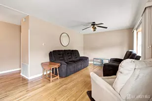 114 Kendall Dr, Sayreville, NJ 08859 - Photo 3