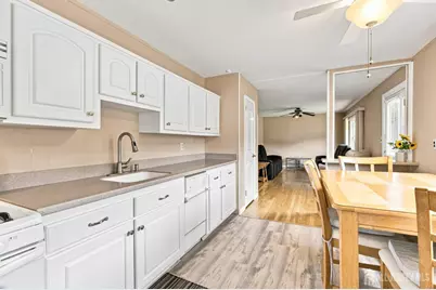 114 Kendall Drive, Sayreville, NJ 08859 - Photo 9
