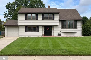 9 Lauri Ln, Middlesex, NJ 08846 - Photo 1