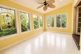 9 Lauri Ln, Middlesex, NJ 08846 - Photo 9