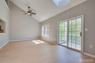50 Central Square Park, Metuchen, NJ 08840 - Photo 5
