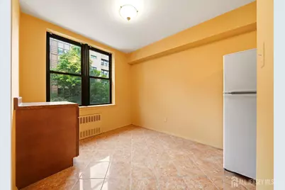 1874 Pelham Pkwy S, Bronx, NY 10461 - Photo 9