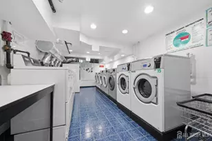 1874 Pelham Pkwy S, Bronx, NY 10461 - Photo 29
