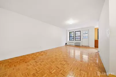 1874 Pelham Pkwy S, Bronx, NY 10461 - Photo 5
