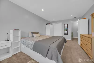 393 College Drive, Edison, NJ 08817 - Photo 15