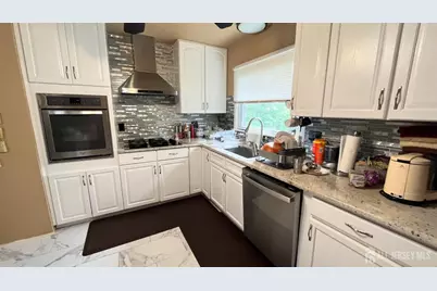 86 Mitchell Avenue, Piscataway Township, NJ 08854 - Photo 5