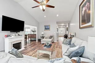 28 Sherwood Dr, Monroe Township, NJ 08831 - Photo 5