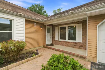 20 Franklin Drive, Plainsboro Township, NJ 08536 - Photo 3