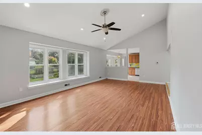 20 Franklin Drive, Plainsboro Township, NJ 08536 - Photo 7