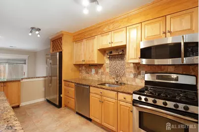 117 Lexington Circle, Matawan, NJ 07747 - Photo 11