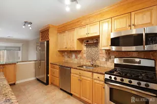 117 Lexington Cir, Matawan, NJ 07747 - Photo 11