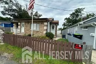 216 Hillcrest Ave, Old Bridge Township, NJ 08879 - Photo 11