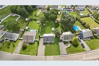 63 Tunison Road, New Brunswick, NJ 08901 - Photo 31