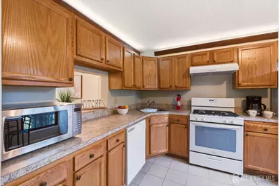 360 Bromley Place, East Brunswick Township, NJ 08816 - Photo 11