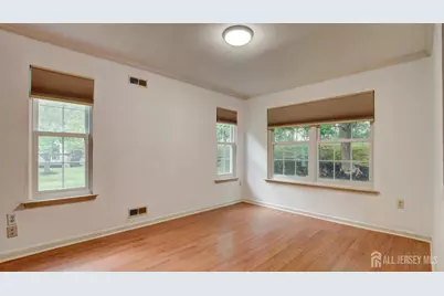 8 Forden Court, Sayreville, NJ 08872 - Photo 17