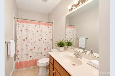 160 Kyle Court, Monroe Township, NJ 08831 - Photo 17