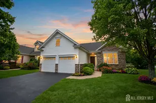 160 Kyle Ct, Monroe Township, NJ 08831 - Photo 1