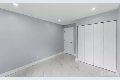 709 Sunshine Court, Sayreville, NJ 08859 - Photo 15