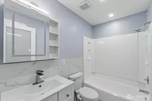 709 Sunshine Ct, Sayreville, NJ 08859 - Photo 17