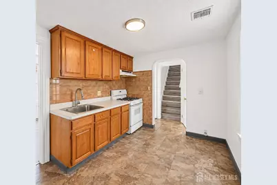 23 Union Street, Carteret, NJ 07008 - Photo 3