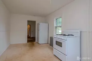 211 Main St, Spotswood, NJ 08884 - Photo 17