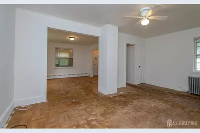 211 Main Street, Spotswood, NJ 08884 - Photo 11
