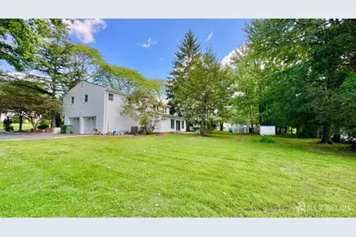 9 Highpoint Drive, Edison, NJ 08820 - Photo 5