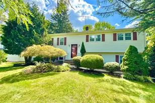 9 Highpoint Dr, Edison, NJ 08820 - Photo 1
