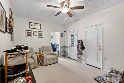 100 Coachman Drive, Florence, NJ 08505 - Photo 21