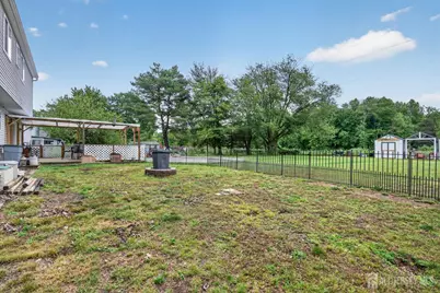 100 Coachman Drive, Florence, NJ 08505 - Photo 13