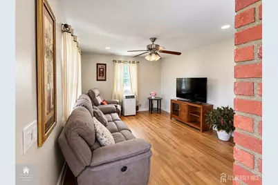 23 Hamilton Avenue, Fords, NJ 08863 - Photo 19