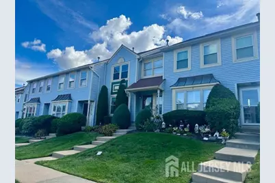 7 Heritage Square, Sayreville, NJ 08872 - Photo 3