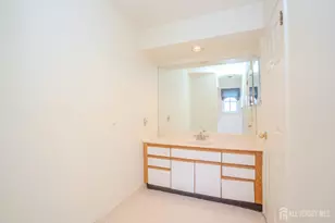 4 Chipwood Ln, North Brunswick Township, NJ 08902 - Photo 33