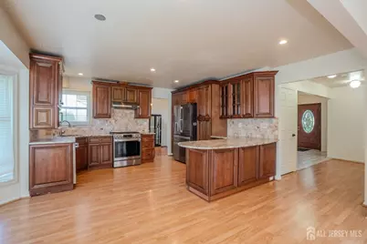 4 Chipwood Lane, North Brunswick Township, NJ 08902 - Photo 9