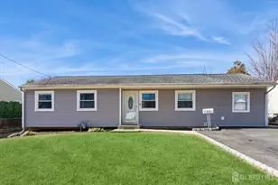 11 Wellesley Rd, Sayreville, NJ 08859 - Photo 1