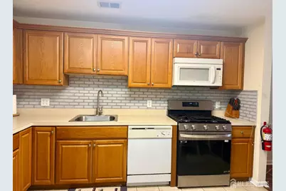 31 Liddle Avenue, Edison, NJ 08837 - Photo 5