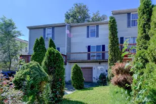 493 Fayette St, Perth Amboy, NJ 08861 - Photo 3