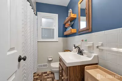 16 Hawthorne Avenue, Colonia, NJ 07067 - Photo 13